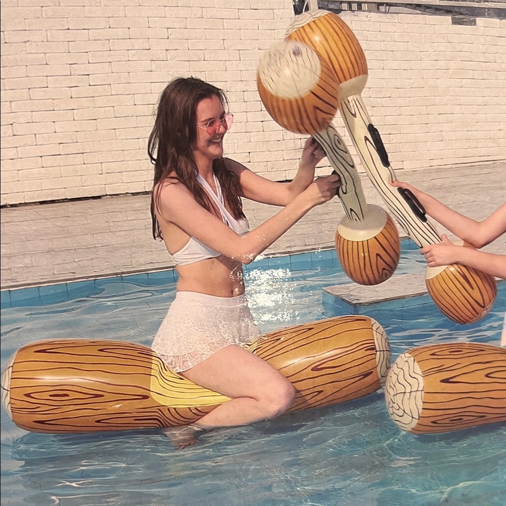 MoKo Inflatable Battle Log Floats with Wood Grain - Picture 9 of 11